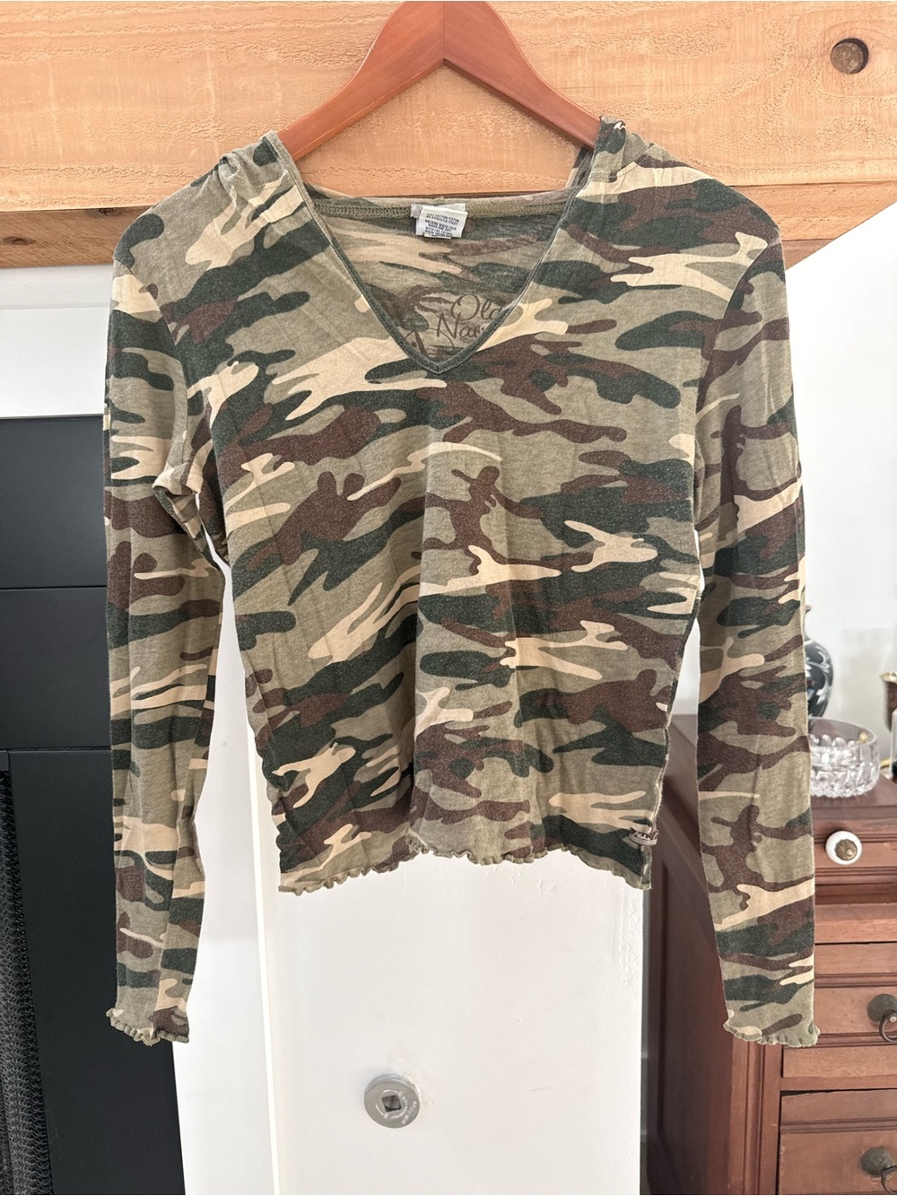 Old Navy Camo V-Neck Long Sleeve Top - Green, Brown, Tan